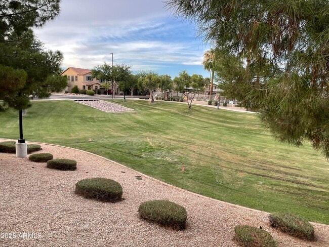 1999 S Swan Dr in Gilbert, AZ - Building Photo - Building Photo