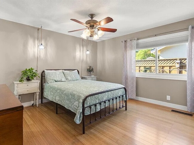 7330 Wren Ave in Gilroy, CA - Building Photo - Building Photo