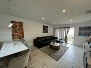 4768 NW 114th Ave in Doral, FL - Building Photo - Building Photo