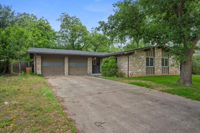 3100 Whiteway Dr in Austin, TX - Building Photo - Building Photo