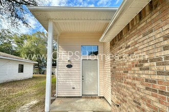 211 Third St SE in Fort Walton Beach, FL - Building Photo - Building Photo