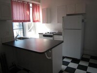 1872 Commonwealth Ave photo'