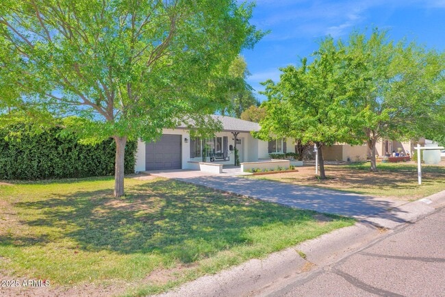 3829 E Heatherbrae Dr in Phoenix, AZ - Building Photo - Building Photo