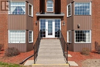 85 Edey St in Arnprior, ON - Building Photo - Building Photo