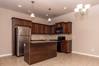 3106 SW Hillstone Ave in Bentonville, AR - Building Photo - Building Photo