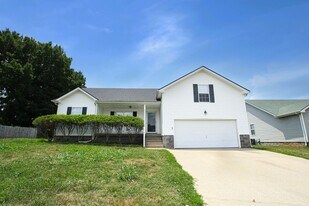 164 Appellate Ct in Clarksville, TN - Building Photo
