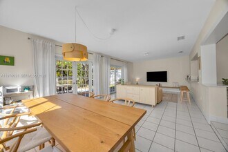 8230 SW 63rd Pl in Miami, FL - Building Photo - Building Photo