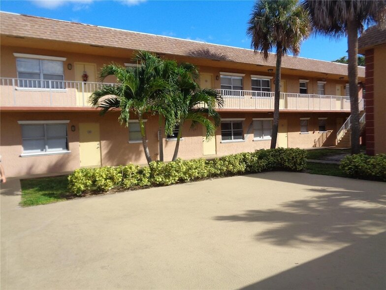 101 NE 41st St, Unit A10 in Fort Lauderdale, FL - Building Photo