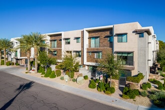 Aerium Condominiums in Scottsdale, AZ - Foto de edificio - Primary Photo