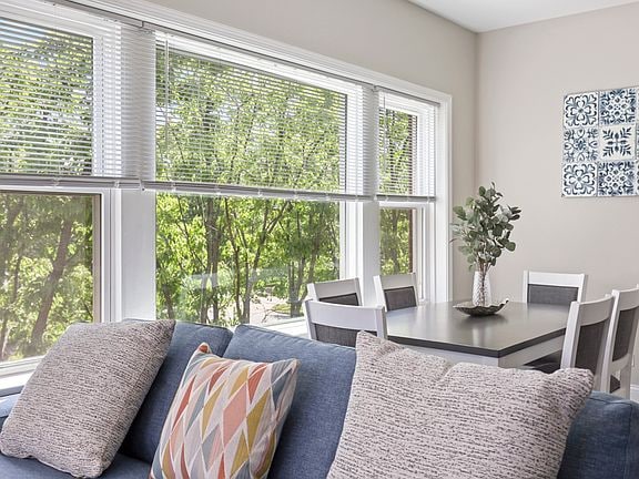 1111 Bonnie Brae in River Forest, IL - Foto de edificio - Building Photo