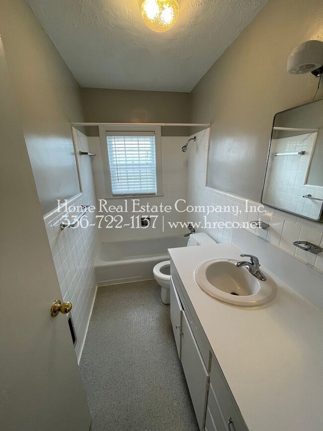 805 W End Blvd in Winston-Salem, NC - Building Photo - Building Photo