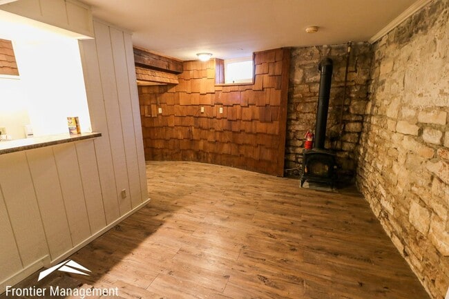 928 Leavenworth St in Manhattan, KS - Building Photo - Building Photo