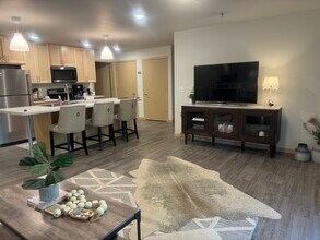 475 Century Pl, Unit 204 in Onalaska, WI - Building Photo - Building Photo