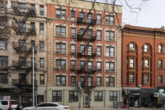 343 Bedford Ave in Brooklyn, NY - Building Photo - Building Photo