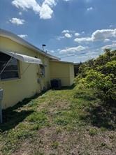 2043 NE 52nd St in Pompano Beach, FL - Foto de edificio - Building Photo
