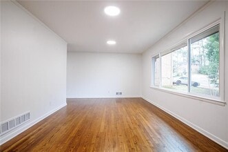 2692 Whites Mill Ct in Decatur, GA - Foto de edificio - Building Photo