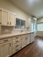 4255 E Amazon Dr in Eugene, OR - Building Photo - Building Photo