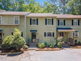 18 Willow Bridge Dr in Durham, NC - Building Photo