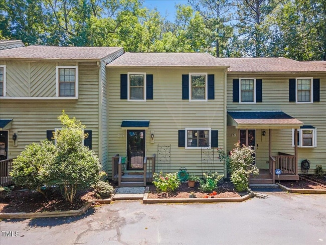 property at 18 Willow Bridge Dr