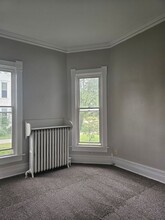 241 S Church St in Bowling Green, OH - Building Photo - Building Photo