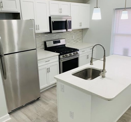 property at 820 N Lakewood Ave