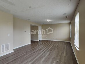 1419 Galway Bnd N in Pataskala, OH - Building Photo - Building Photo