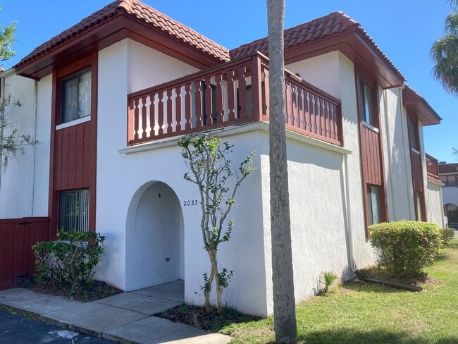 2033 Oak Meadow Cir, Unit OakMeadow in South Daytona, FL - Building Photo - Building Photo