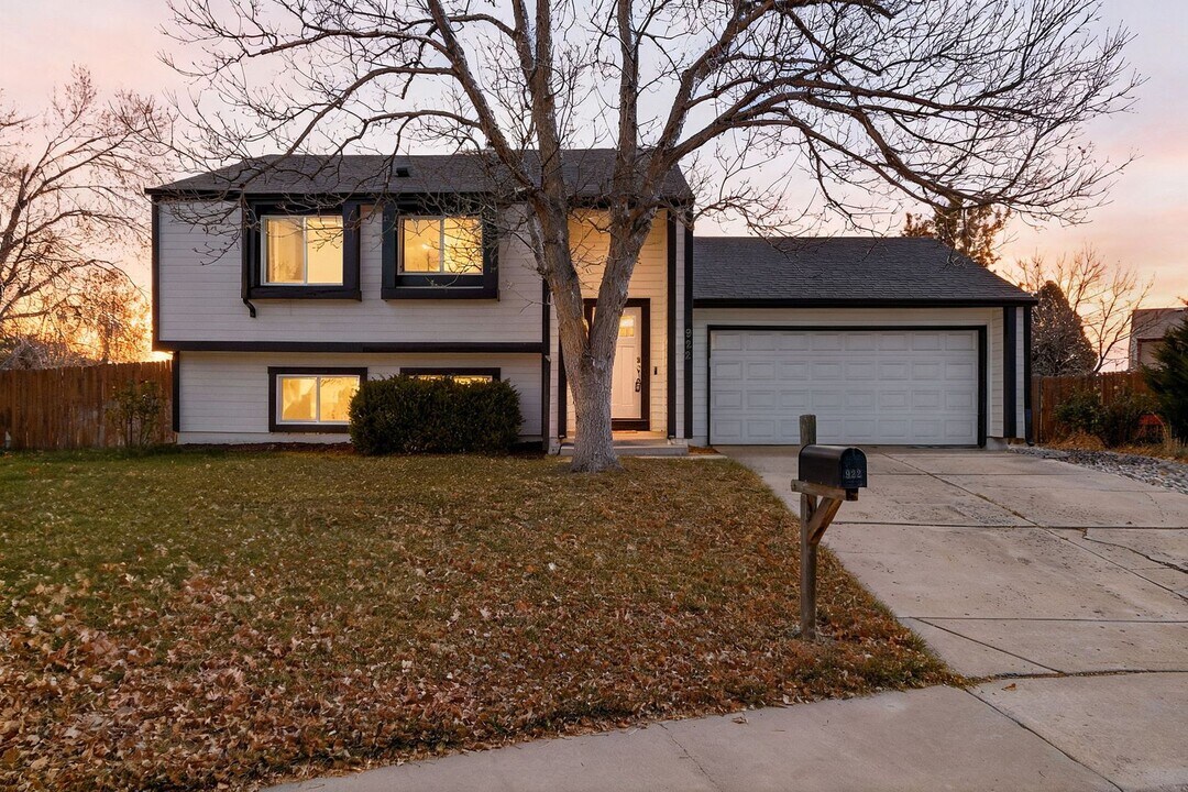 922 S Telluride St in Aurora, CO - Building Photo