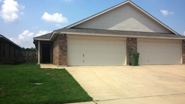 5500-5502 Homestead Rd