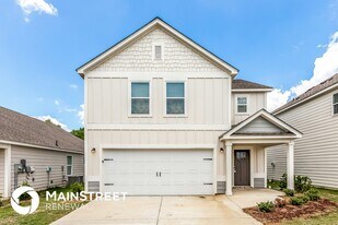 990 Hawthorn Ln in Odenville, AL - Building Photo