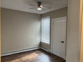 633 Main St, Unit 3 in Paterson, NJ - Foto de edificio - Building Photo