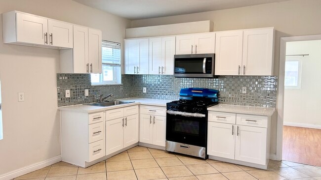 property at 1116 E 16th St
