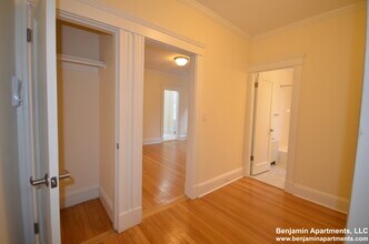 11 Chauncy St, Unit 3 in Cambridge, MA - Foto de edificio - Building Photo