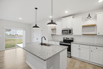 22 Preening Rd in Hedgesville, WV - Building Photo - Building Photo