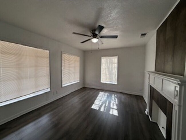 5119 Caden Dr in San Antonio, TX - Building Photo - Building Photo