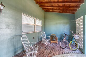 6510 NW 21st St in Sunrise, FL - Building Photo - Building Photo