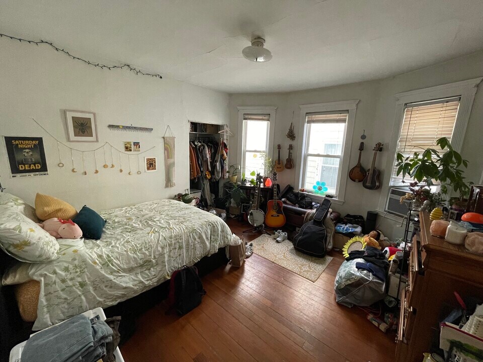 290 Summit Ave, Unit 2 in Boston, MA - Building Photo