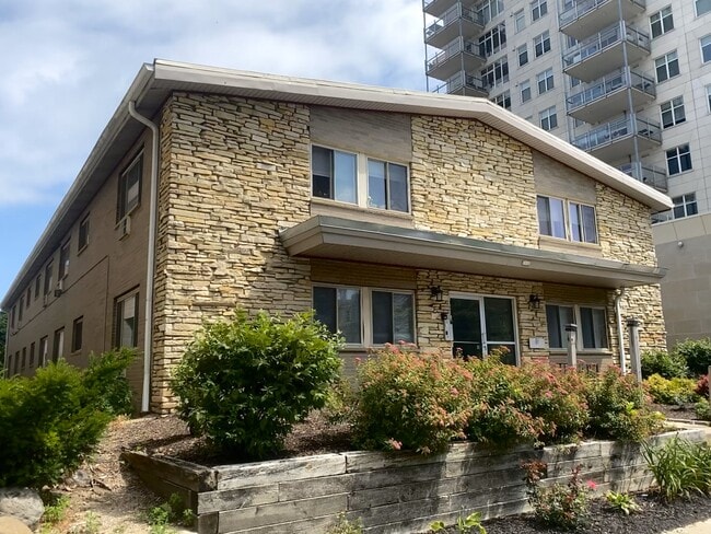 1112 Knapp