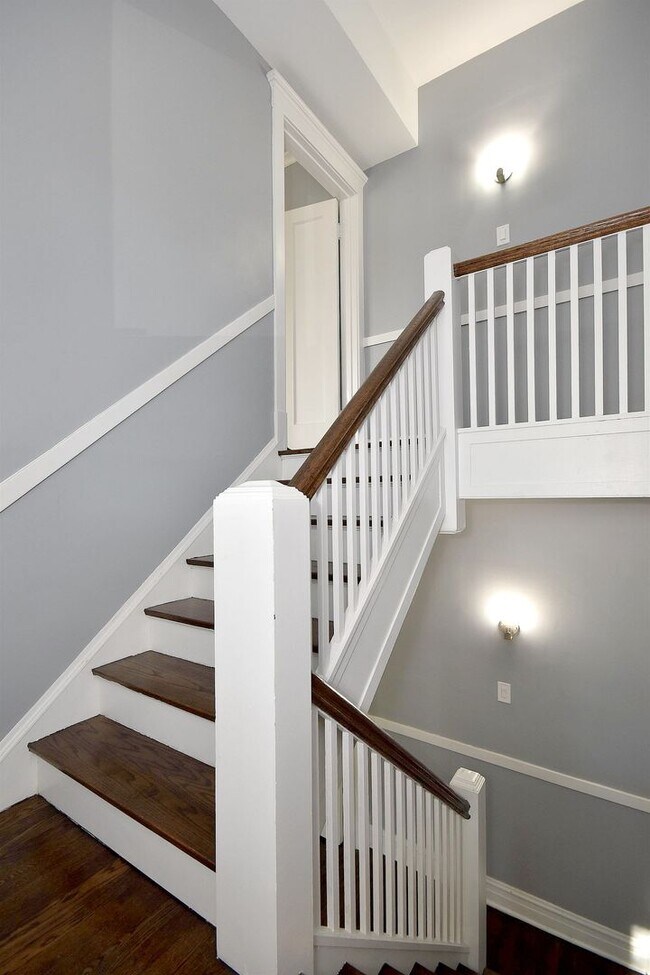 3616 N Troy St-Unit -2 in Chicago, IL - Building Photo - Building Photo