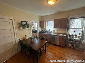 294 Highland Ave, Unit 2 in Somerville, MA - Building Photo - Building Photo