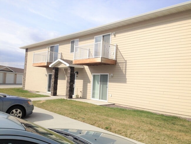 property at 509-516 16th Ave Cir NE