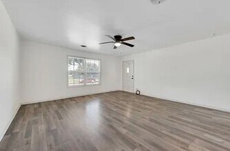 725 W Brock St in Denison, TX - Building Photo - Building Photo