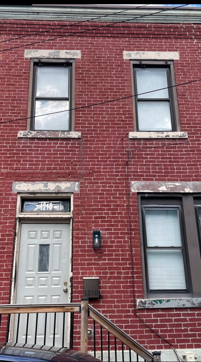 property at 1218 Veto St