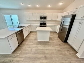 1520 Strawbridge St in Sumterville, FL - Building Photo - Building Photo