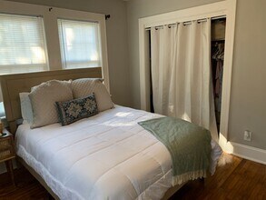 415 S Ash St in Greenville, NC - Building Photo - Building Photo