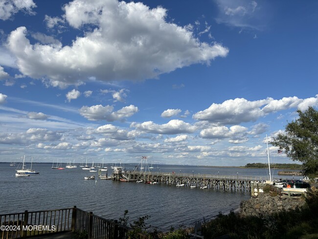 85 1st St-Unit -Third Floor in Keyport, NJ - Building Photo - Building Photo