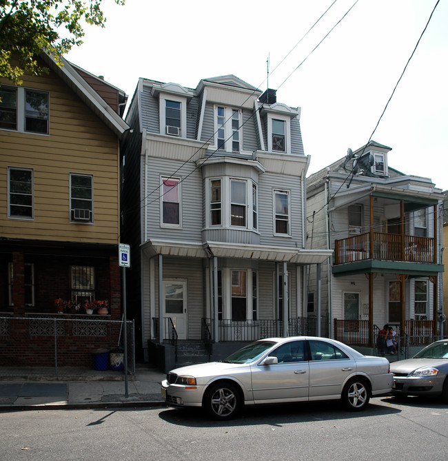 151 Garside St in Newark, NJ - Building Photo - Building Photo