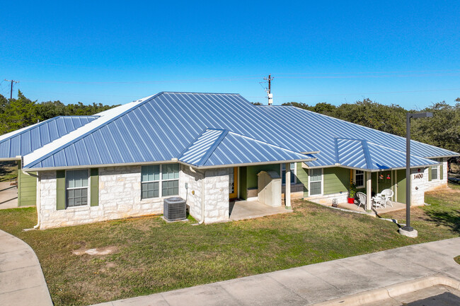 Creek View Apartments in Johnson City, TX - Building Photo - Building Photo