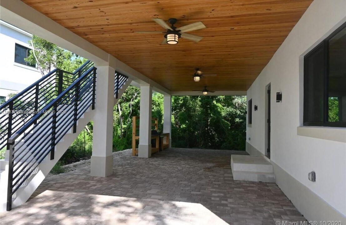 14 Coral Dr in Key Largo, FL - Building Photo