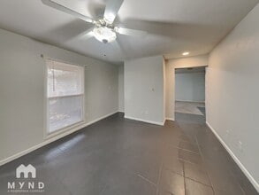 408 Park Center Blvd in Saginaw, TX - Building Photo - Building Photo